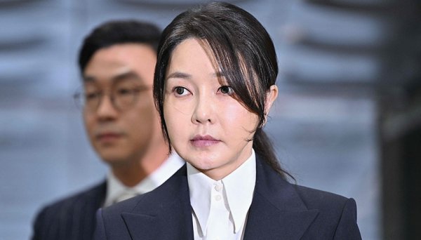 N配资 金建希被捕后首次受讯，涉案核心人员：她做了第一夫人不该做的事
