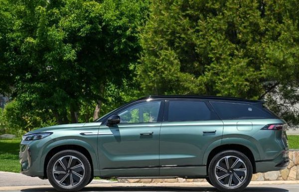 中国银河证券 为什么市场上的“中大型suv”越来越多了，油车时代并没有这样？